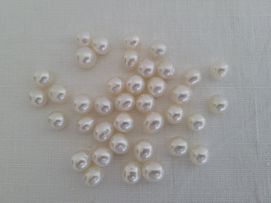 Wholesale Lot White South Sea Pearls 10-11 mm, 39 pcs of Very High Luster - Only at  The South Sea Pearl