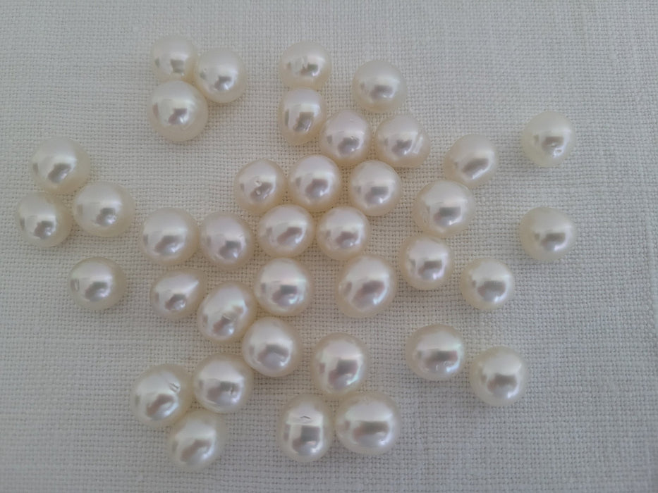 Wholesale Lot White South Sea Pearls 10-11 mm, 39 pcs of Very High Luster - Only at  The South Sea Pearl