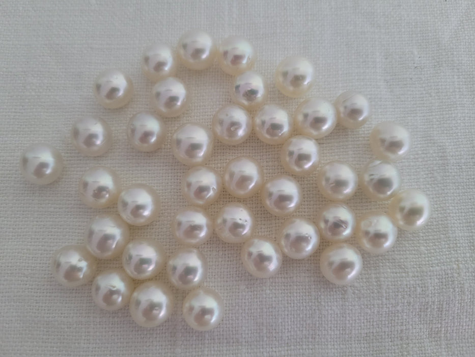 Wholesale Lot White South Sea Pearls 10 mm, 33 pieces of Very High Luster - Only at  The South Sea Pearl