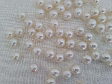 Wholesale Lot White South Sea Pearls 9-10 mm, 61 pcs of Very High Luster - Only at  The South Sea Pearl
